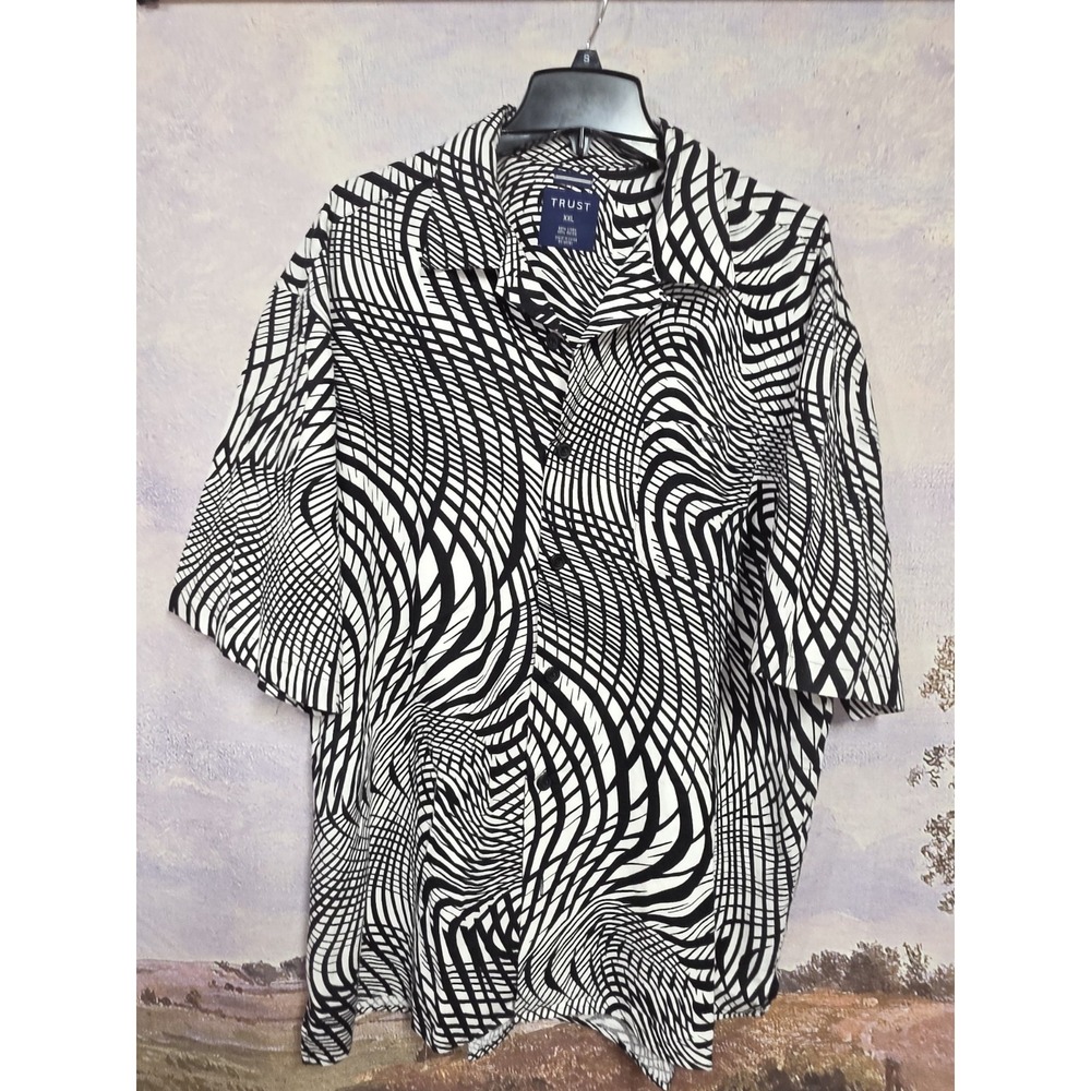 Trust Men's XXL Black & White Optical Illusion Psychedelic Camp Shirt